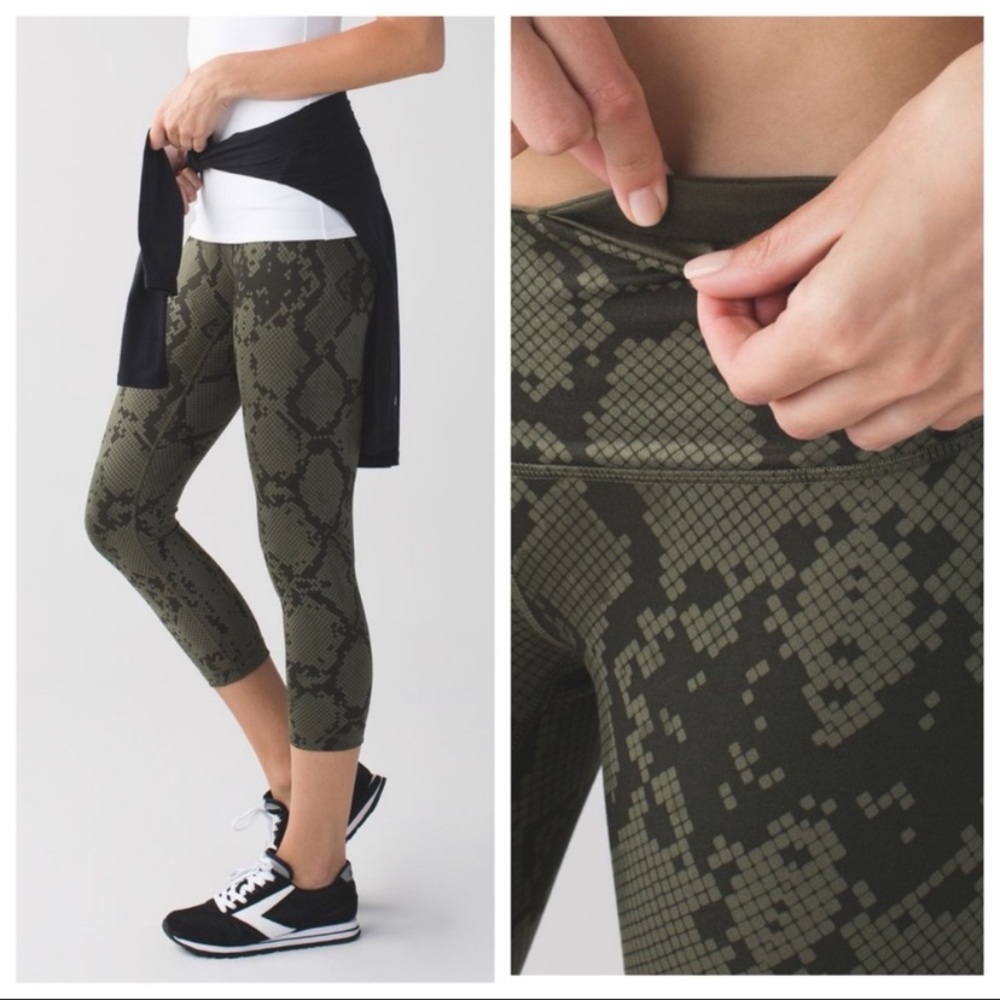 Lululemon ][ Wunder Under Crop III - Ziggy Snake Fatigue Gator Green
